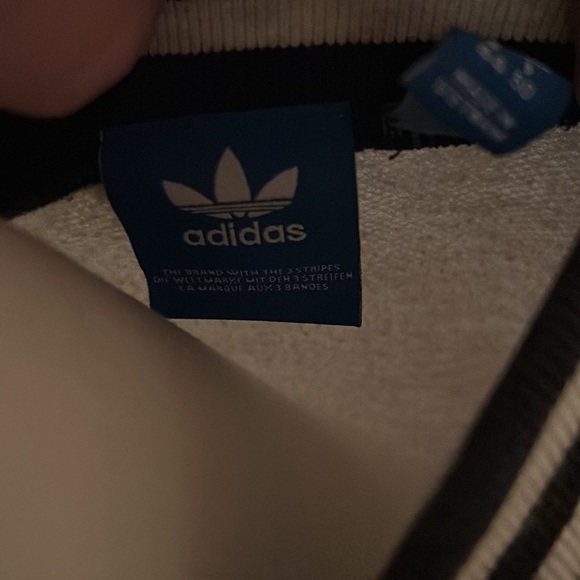 Super rare find, Adidas mock turtle beck, side slits, long sleeve. Size Large. - Picture 6 of 7